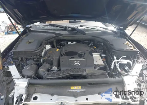 2018 Mercedes-Benz Glc 300 from USA, damaged, VIN WDC0G4JB1JV103820